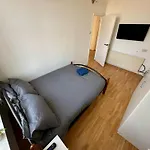 356 Manor House Near Central London